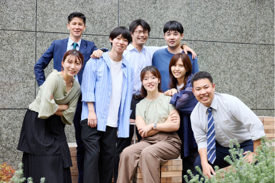 チームみんなで<br />
社会を支える仕事